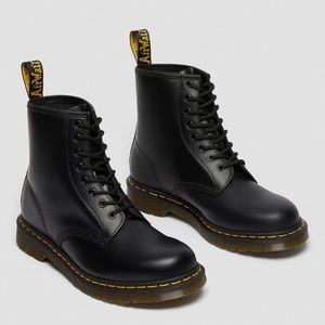 dr marten 1460 boots